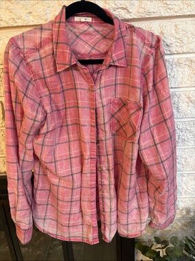 Maurices Pink Plaid Button-Down Shirt 💕